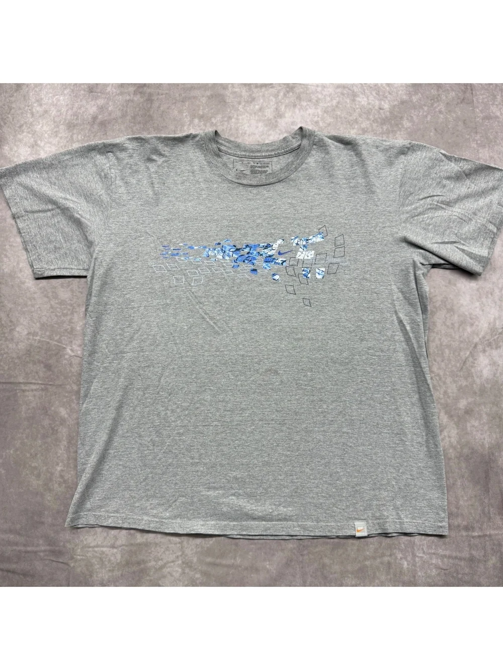 Nike Gray Graphic T-Shirt Men's XL Vintage Athletic Tee